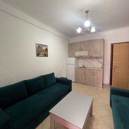 Apartments Monika Sarandë エクステリア 写真