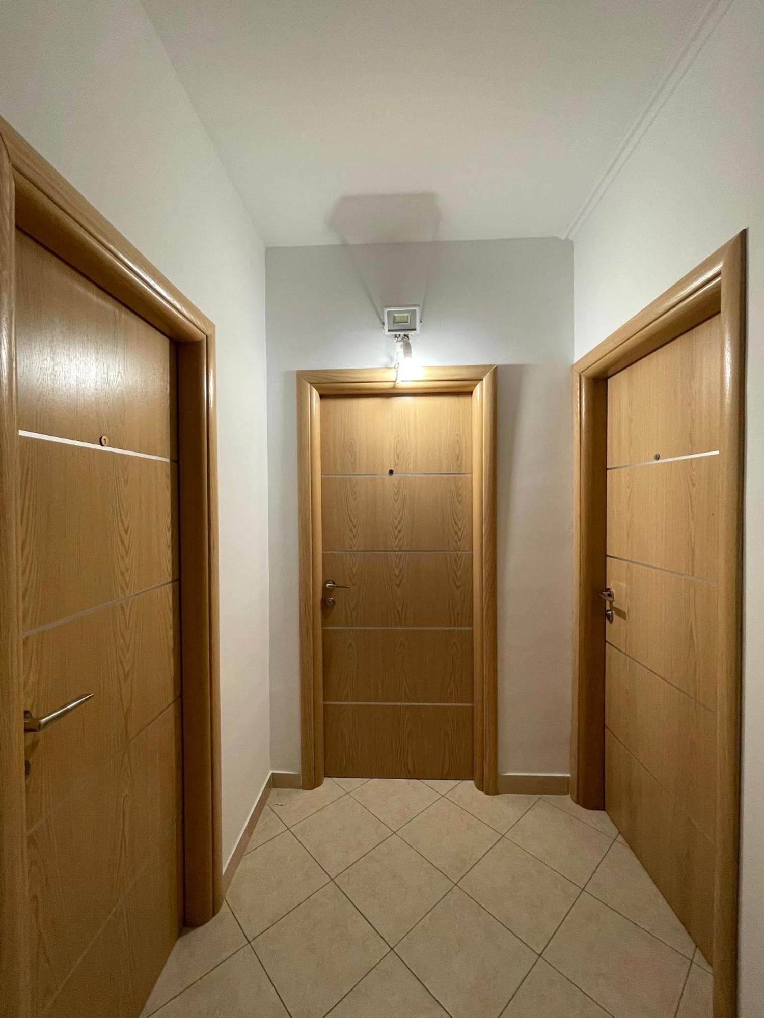 Apartments Monika Sarandë エクステリア 写真