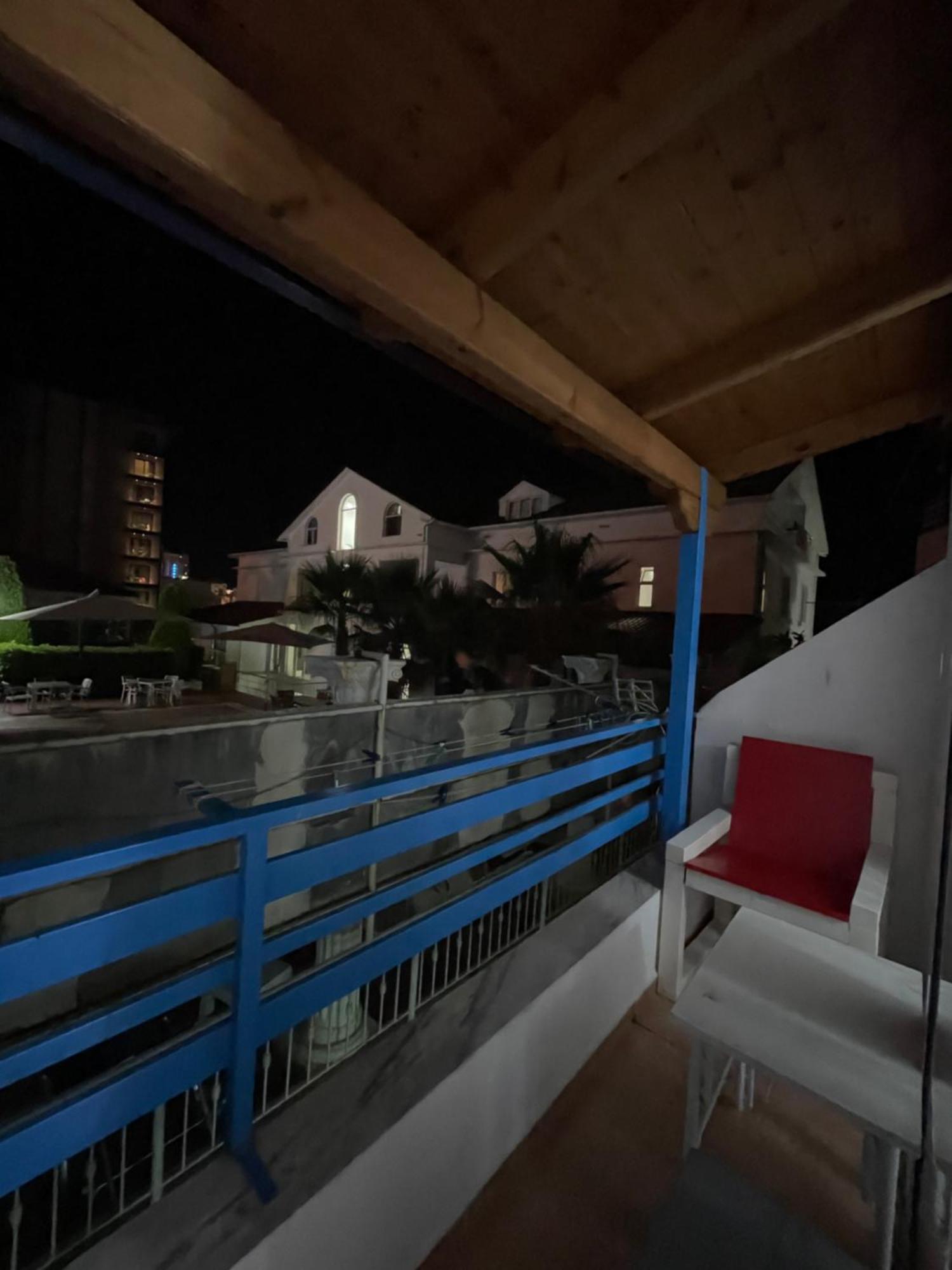 Apartments Monika Sarandë エクステリア 写真